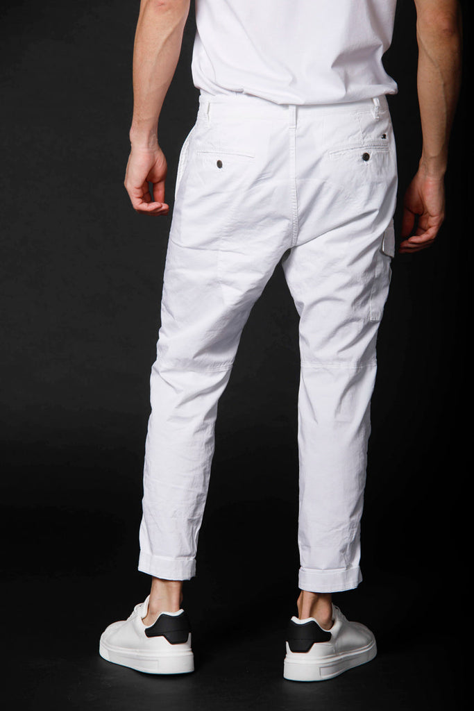 immagine 4 di pantaloni cargo da uomo in cotone stretch limited edition modello George Coolpocket colore bianco di Mason's