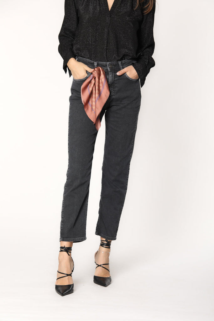 Immagine 3 di pantalone 5 tasche da donna in denim colore nero modello agnes di Mason's 