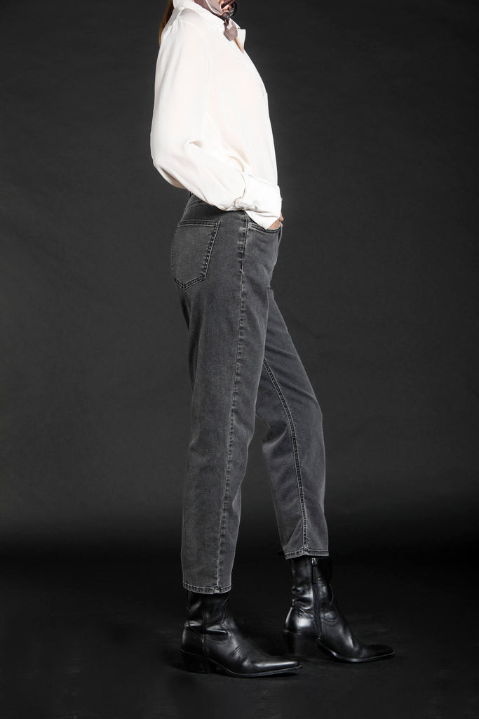 Immagine 3 di pantalone 5 tasche donna in denim stretch colore nero modello Agnes di Mason's 
