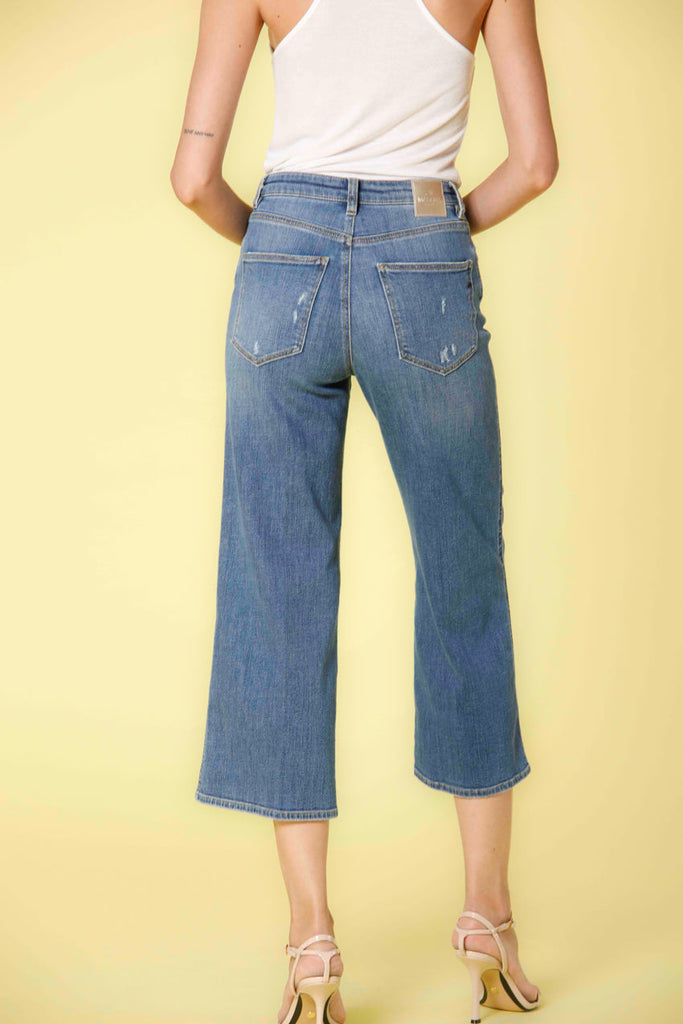 Image 4 of women's pants in navy blue denim Samantha model by Mason's