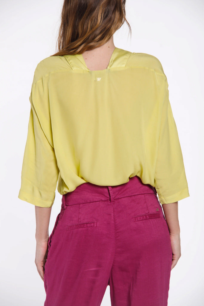 Sandra woman shirt in viscose with V-neck and wide sleeves