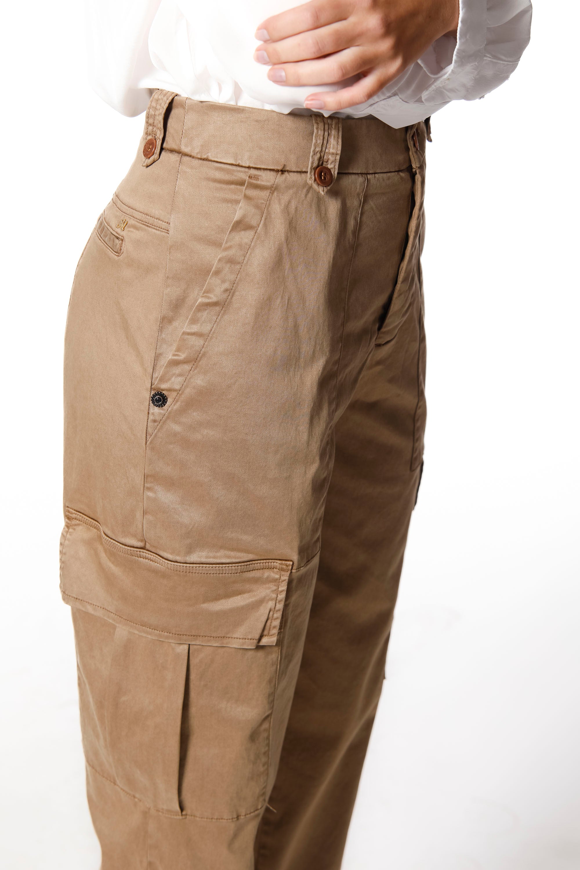 Birkin woman cargo pants in stretch satin with studs curvy