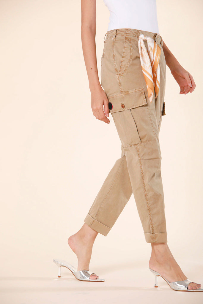 Image 4 of women's cargo pants in biscuit colored cotton twill icon washes Judy Archivio W model by Mason's