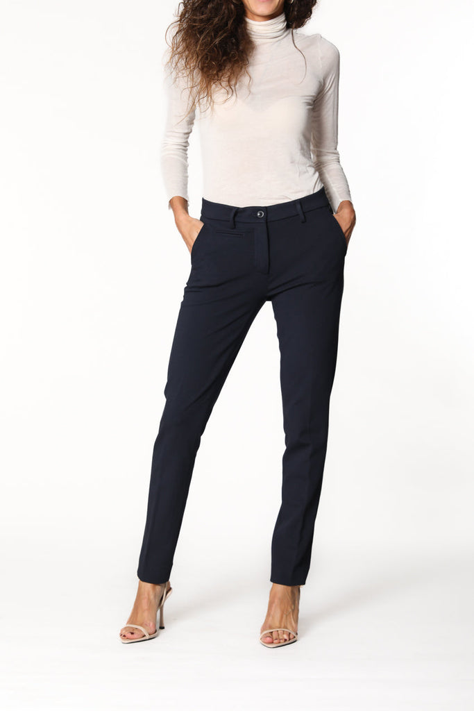 immagine 1 di pantalone chino donna in jersey blu scuro modello New York Slim di Mason's