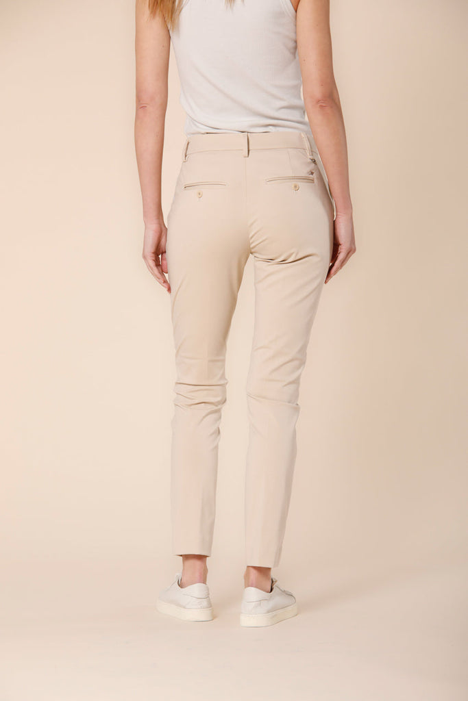 immagine 4 di pantalone chino donna in jersey modello new york slim colore beige slim fit di Mason's
