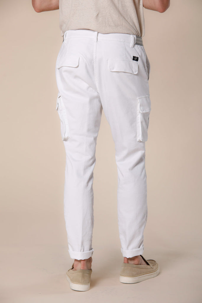 Immagine 4 di pantalone cargo jogger uomo in jersey stretch bianco modello Chile Golf di Mason's