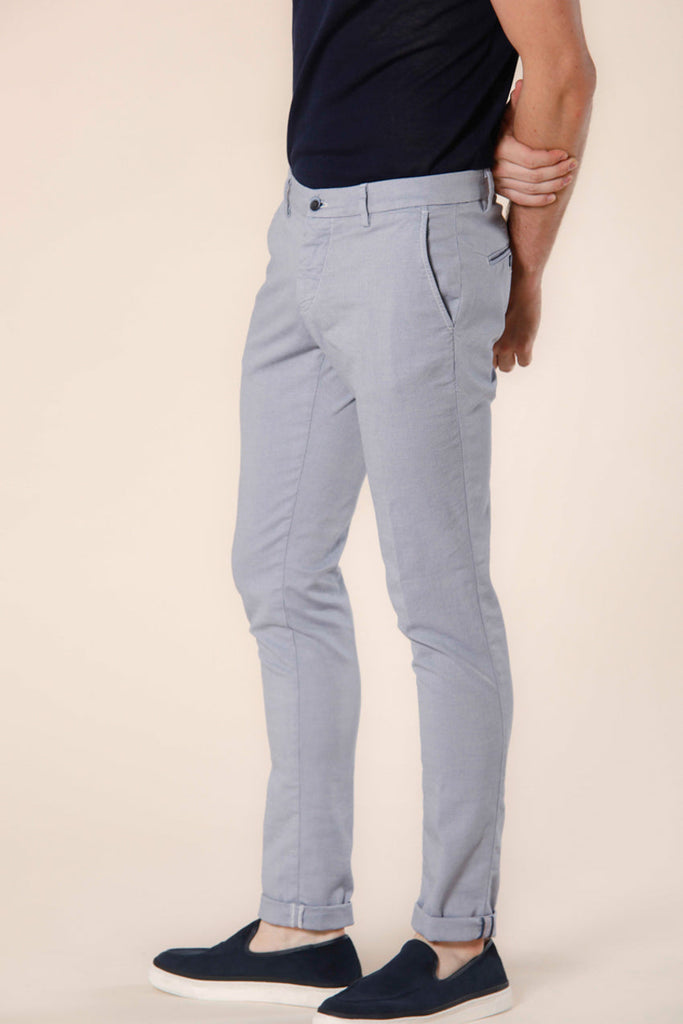 Immagine 5 di pantalone chino uomo in cotone color stucco con trama damier modello Milano Style di Mason's