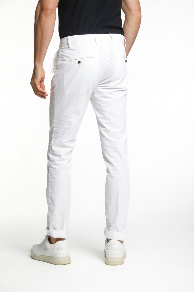 Immagine 4 di pantalone chino uomo in gabardina stretch bianca modello Milano Style di Mason's