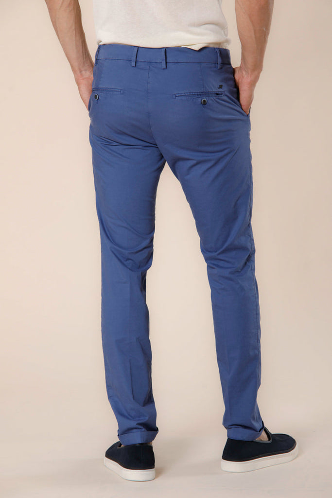 Immagine 3 di pantalone chino uomo in gabardina stretch color indaco modello Milano Style di Mason's