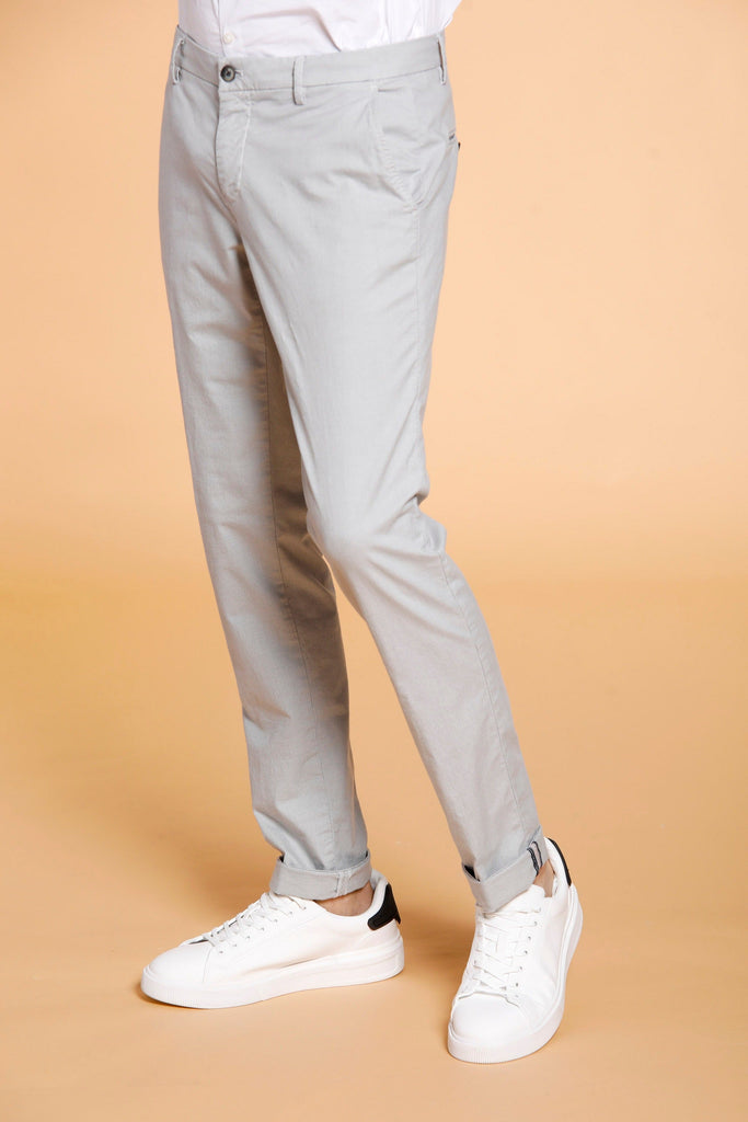 Milano Style man chino pants in cotton and tencel with micro pattern extra slim