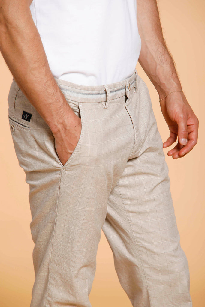 Torino Elegance man chino pants in cotton with wales pattern slim