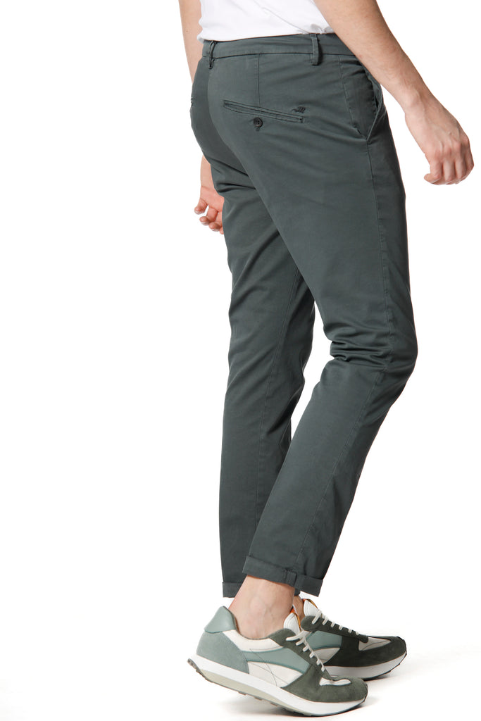 Osaka Style man chino pants in cotton and tencel carrot①