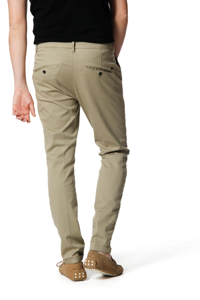 Osaka Style man chino pants in cotton and tencel carrot
