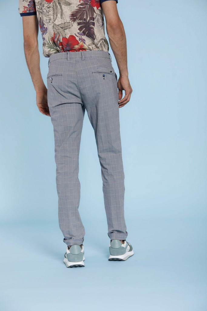 Torino Ocean man chino pants in cotton and tencel with wales pattern slim