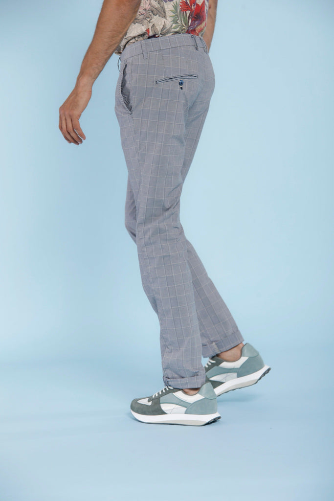 Torino Ocean man chino pants in cotton and tencel with wales pattern slim