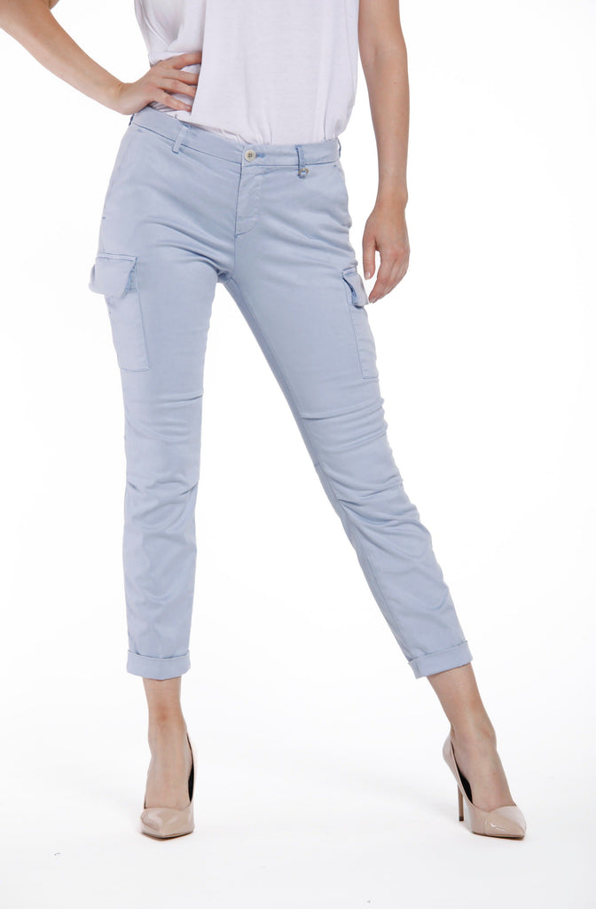 Chile City woman cargo pants in stretch satin icon washes curvy