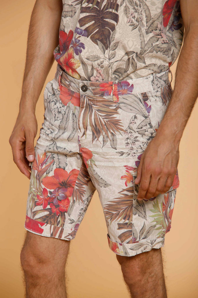 Chile man cargo bermuda in stretch satin with floral pattern regular