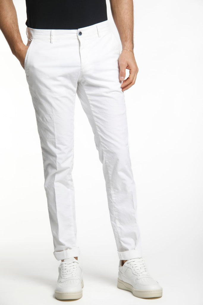 Immagine 1 di pantalone chino uomo in gabardina stretch bianca modello Milano Style di Mason's