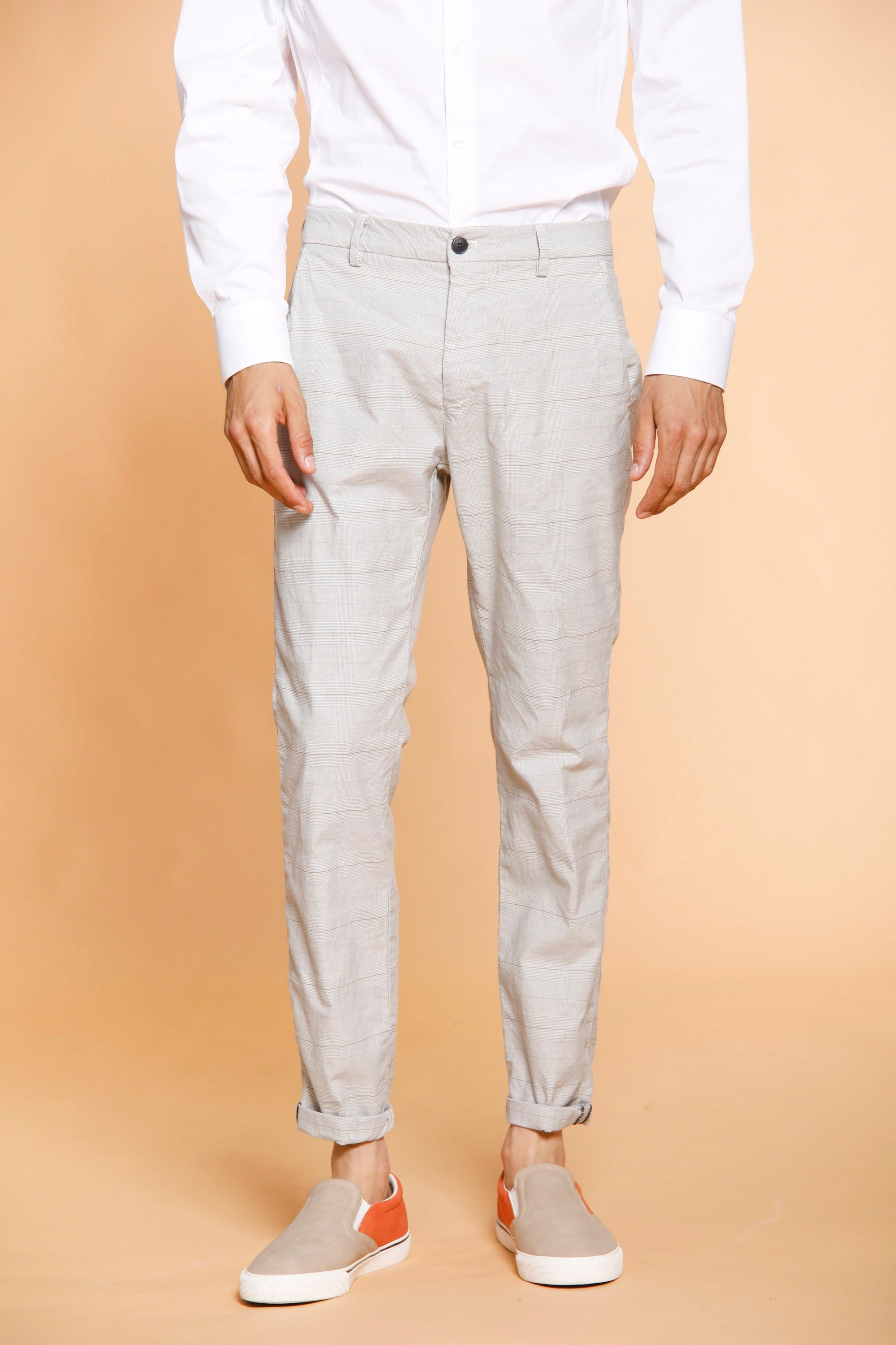 Osaka Style man chino pants in tencel with wales pattern carrot fit